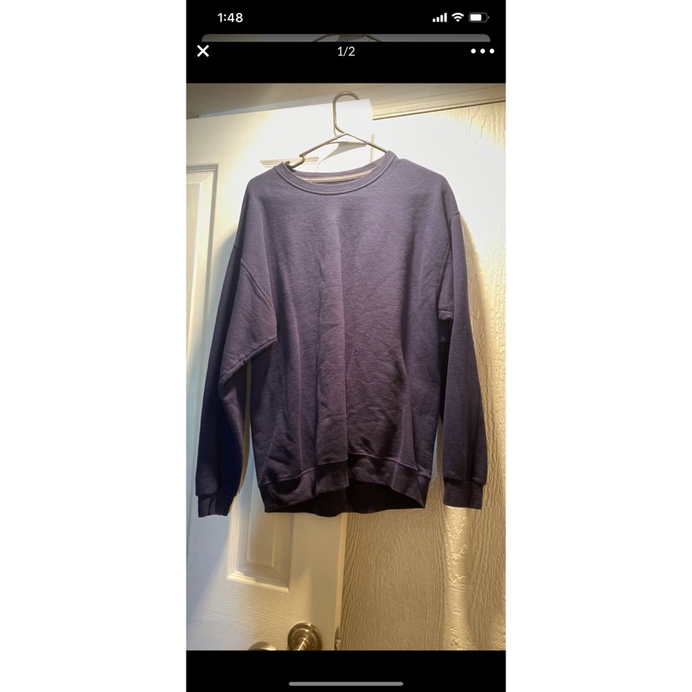 Sweatshirt